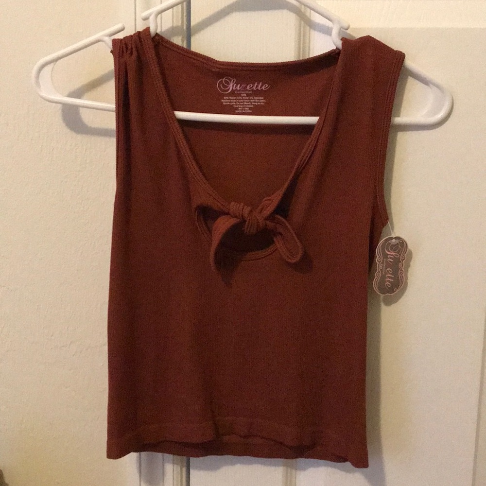 Red tie front tank top | one size | NWT